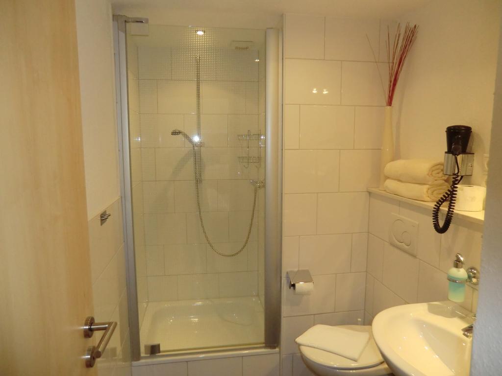 Hotel Garni Julia Linnich Chambre photo