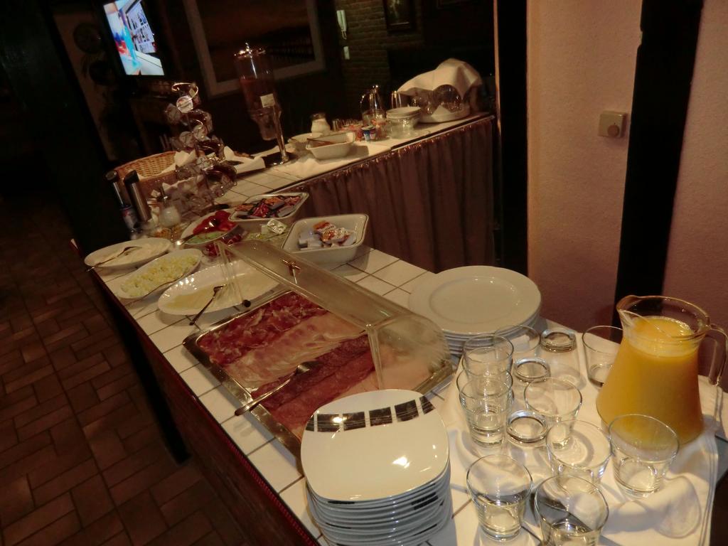 Hotel Garni Julia Linnich Extérieur photo